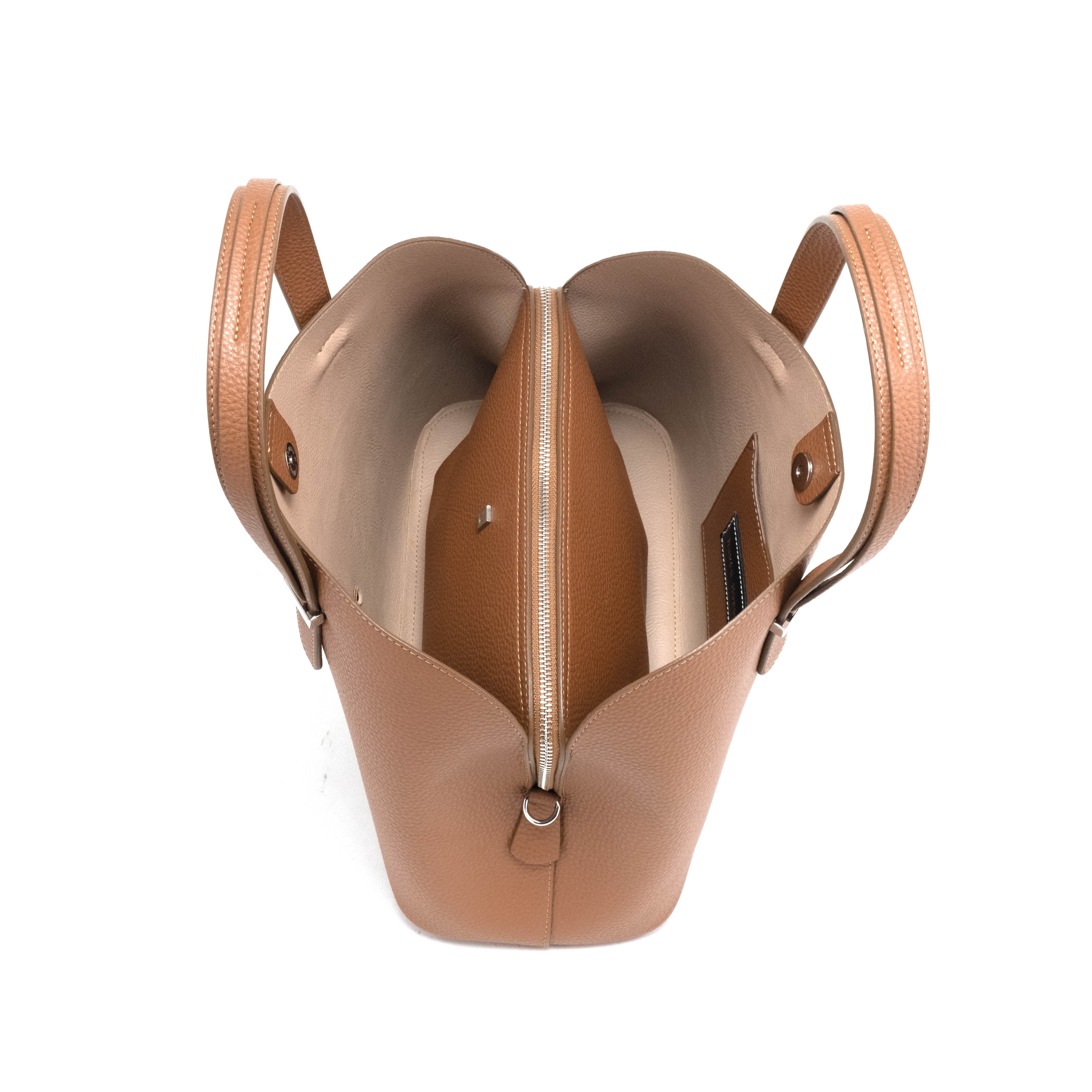 Calaf Camel